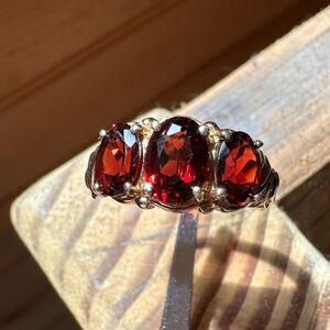 Vintage Three Stone Garnet Ring